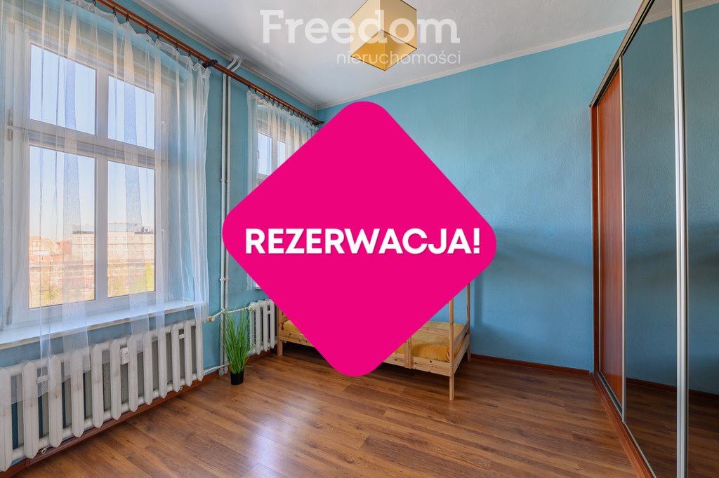 Mieszkanie trzypokojowe na sprzedaż Zabrze, pl. Plac Warszawski  72m2 Foto 3