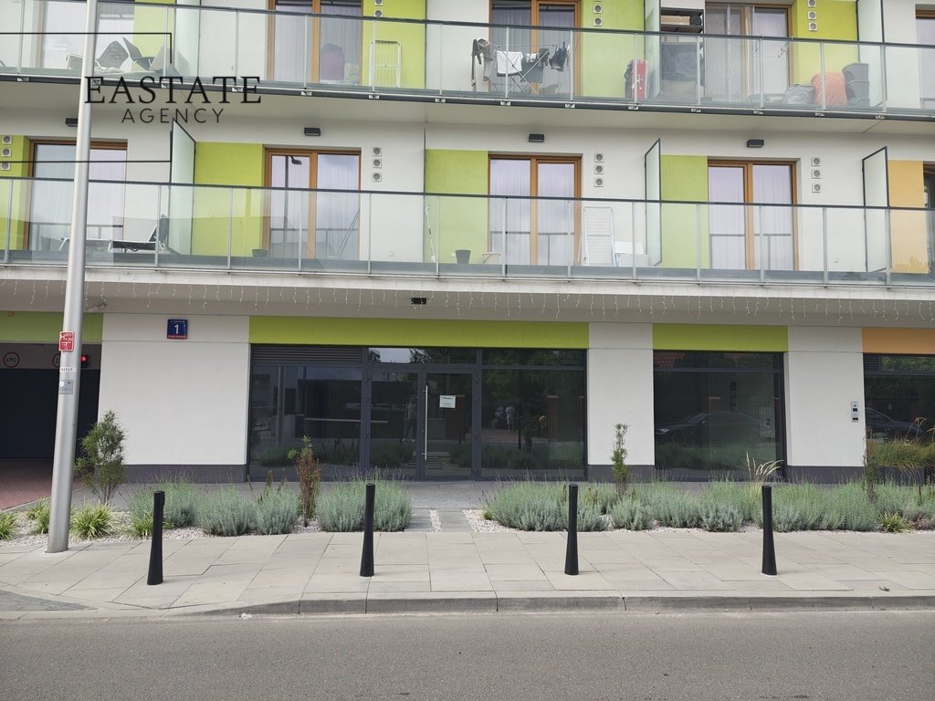 Wynajmę lokal 80 m² w Warszawie z dużym potencjałem Warszawa, Praga-Południe  80m2 Foto 1