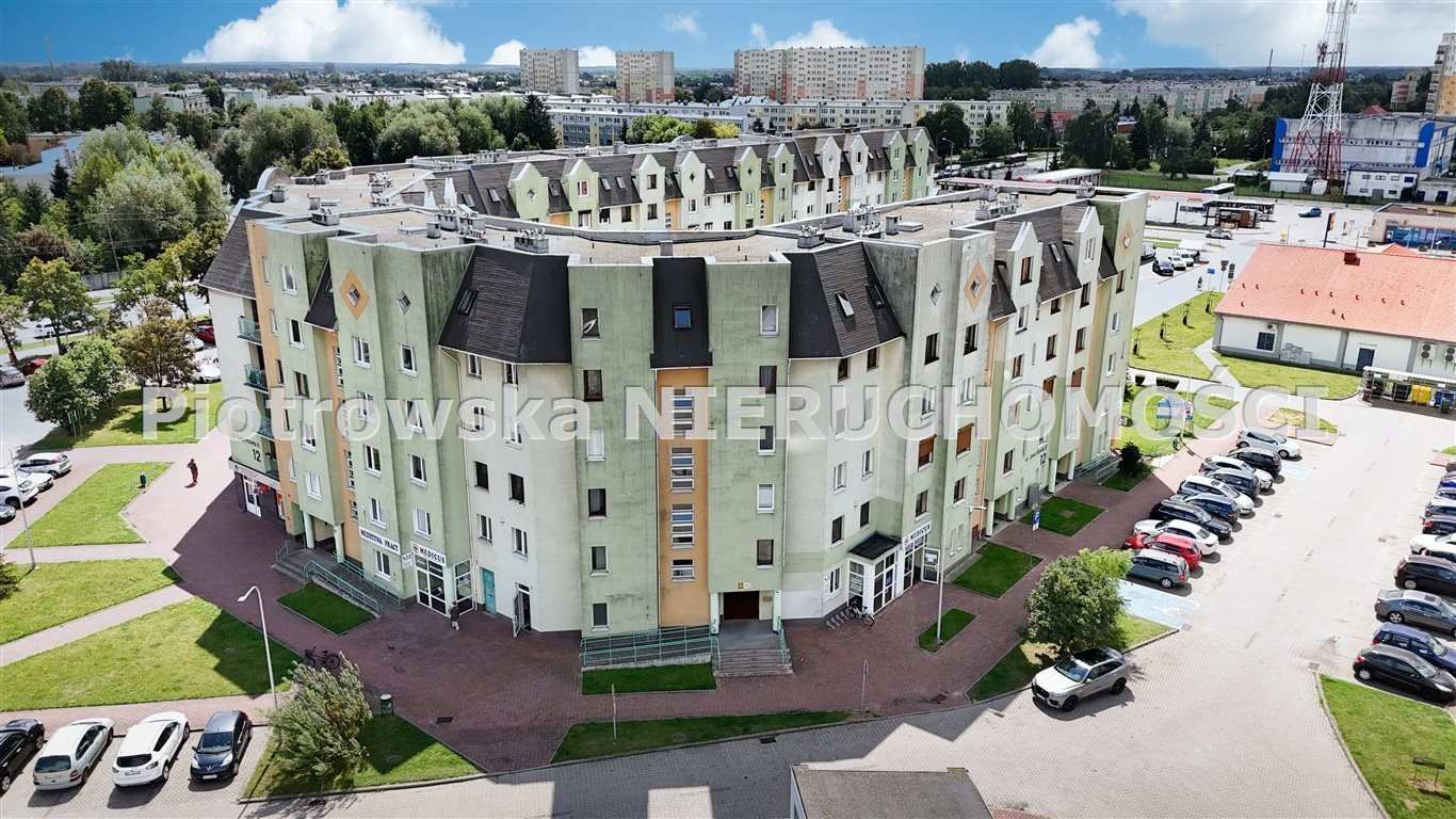 Sprzedam przestronne 3-pokojowe mieszkanie 67 m² z balkonem i komórką Sieradz  67m2 Foto 1