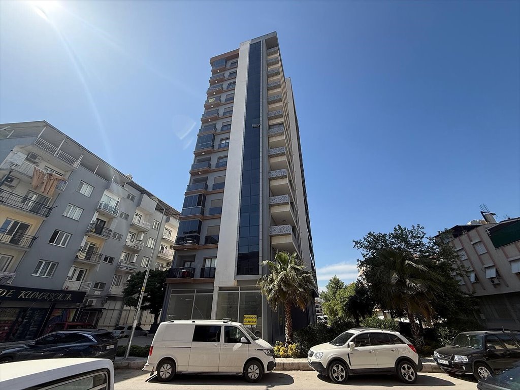 Nowoczesny 3-pokojowy apartament w Bornovie, blisko udogodnień Turcja, Izmir, Yeşilova, Bornova, Izmir  115m2 Foto 1