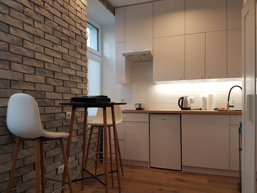 Kawalerka na wynajem Łódź, Śródmieście, Pomorska 8  15m2 Foto 1