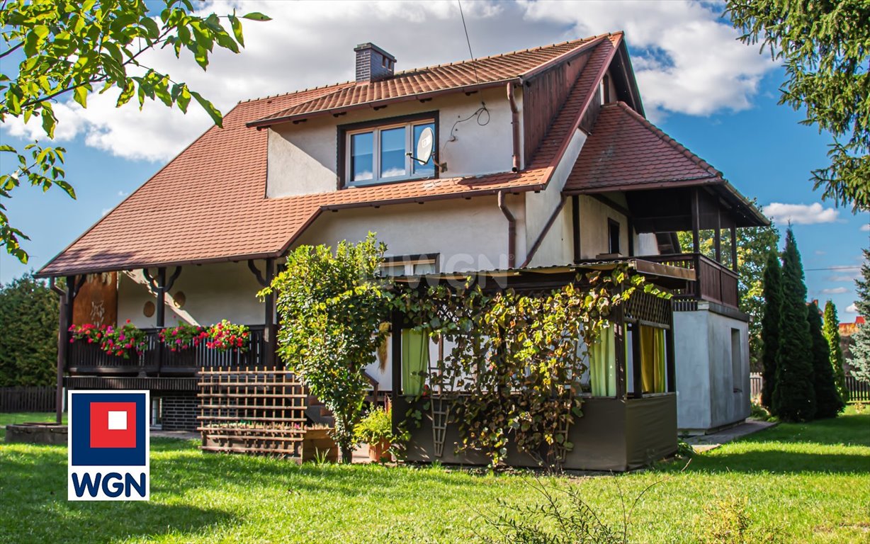 Nowogrodziec, dom 150 m2 z garażem i dużą działką Nowogrodziec, 1 Maja  150m2 Foto 1