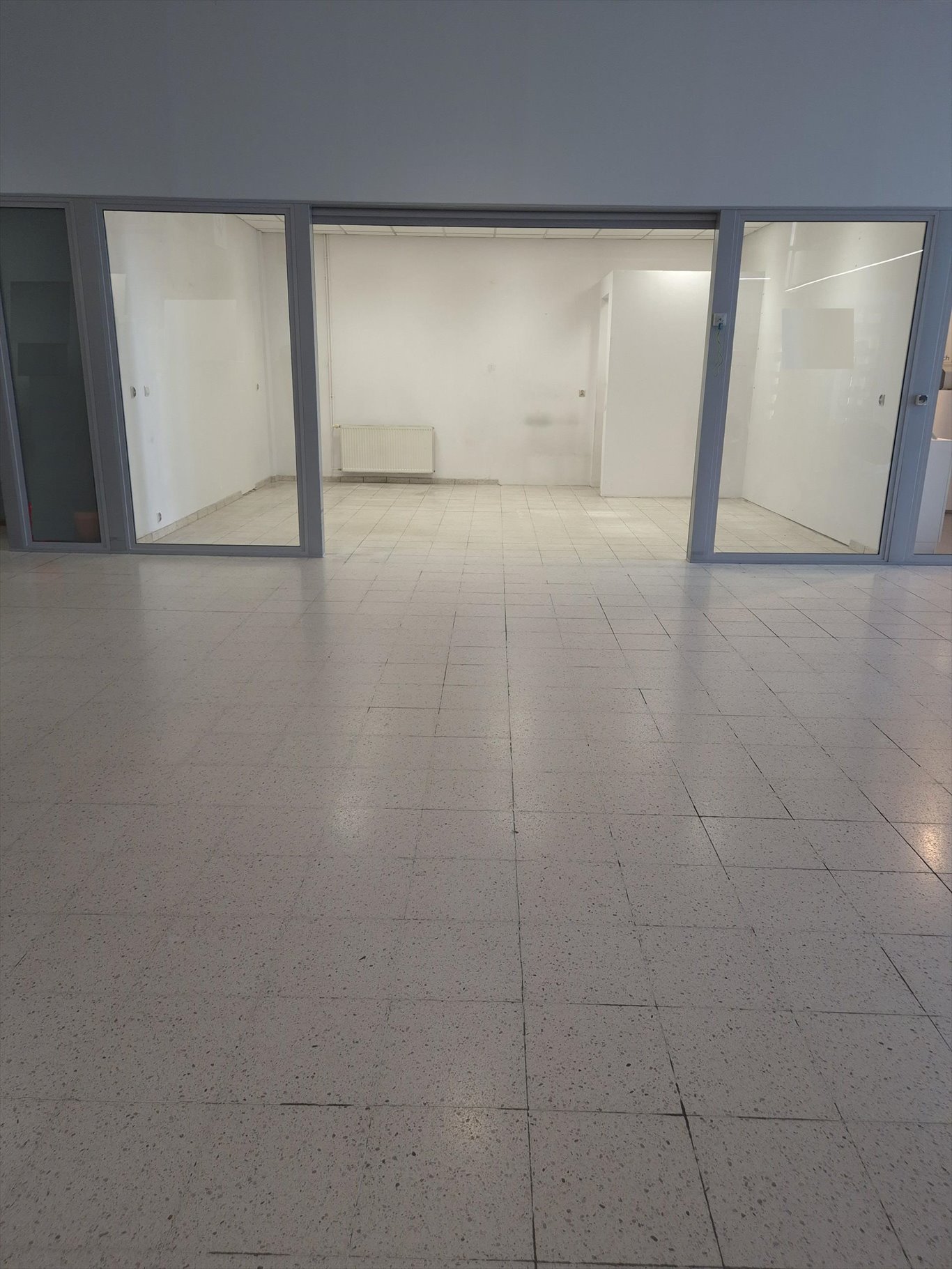 Lokal użytkowy 29 m2 z parkingiem w centrum Obornik Oborniki  29m2 Foto 1