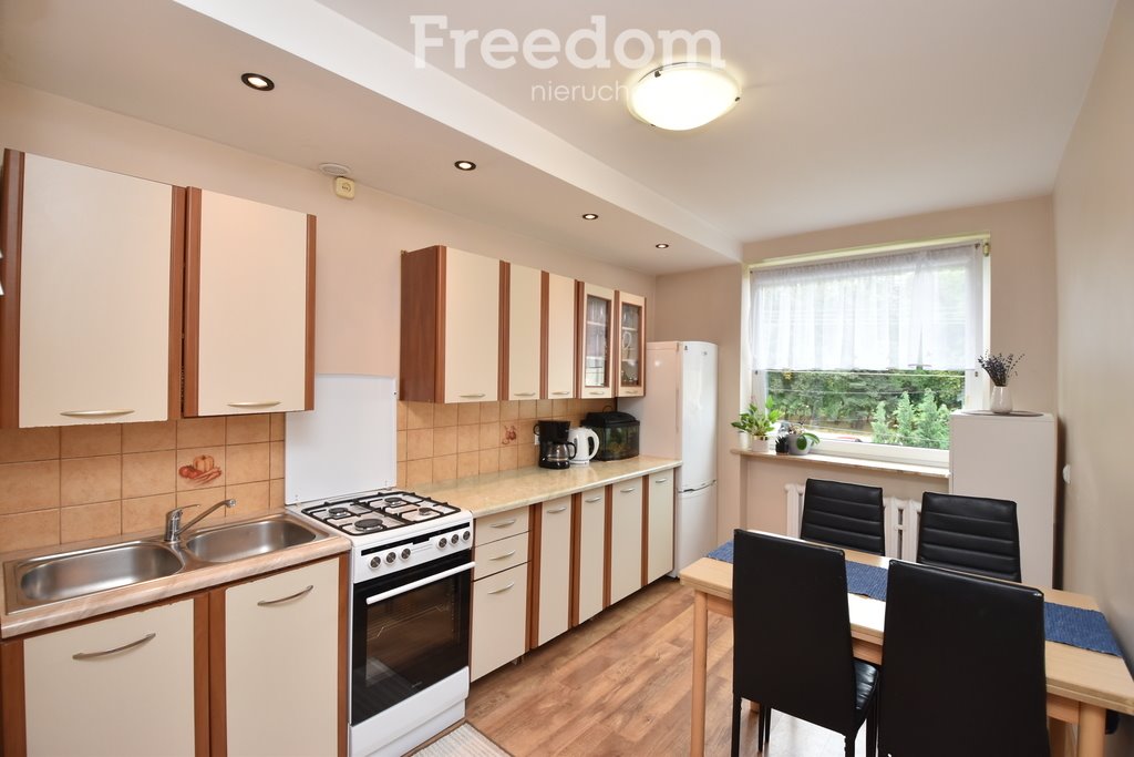 Mieszkanie dwupokojowe na sprzedaż Bałtów  48m2 Foto 1