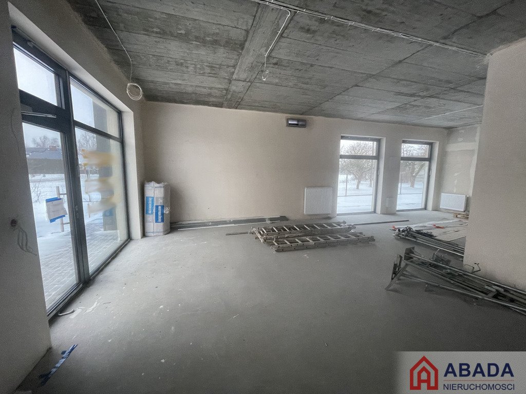 Nowy lokal w Tarczynie z parkingiem i dużą powierzchnią Tarczyn  153m2 Foto 1