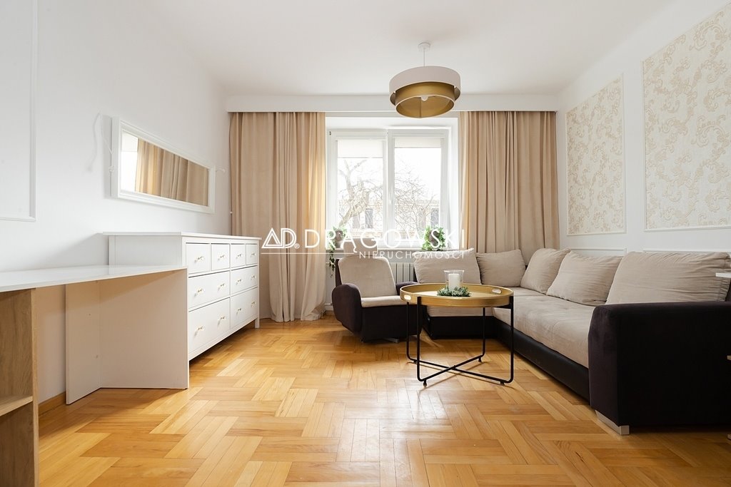 Ciche 38 m² na Mokotowie, blisko metra Racławicka Warszawa, Mokotów, Jarosława Dąbrowskiego  38m2 Foto 1