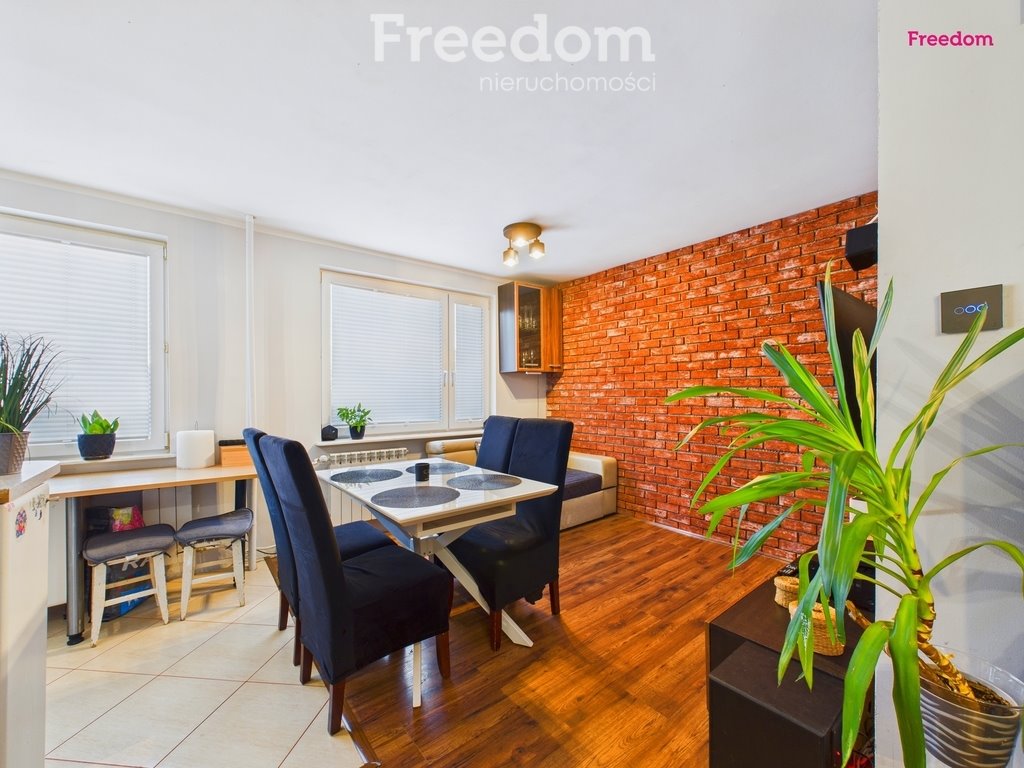 Mieszkanie czteropokojowe  na sprzedaż Radom, Akademickie, Akademicka  68m2 Foto 1