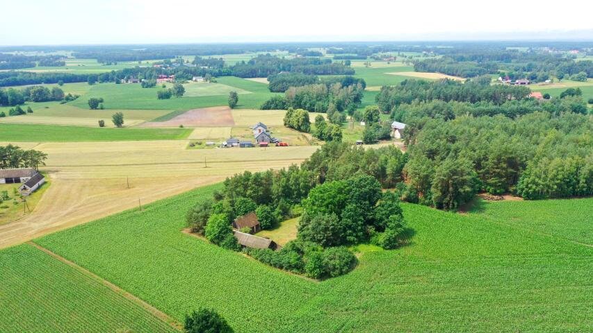 Siedlisko z domem 74 m² - las i 3 ha ziemi w Łączkach Łączki, Łączki  74m2 Foto 1
