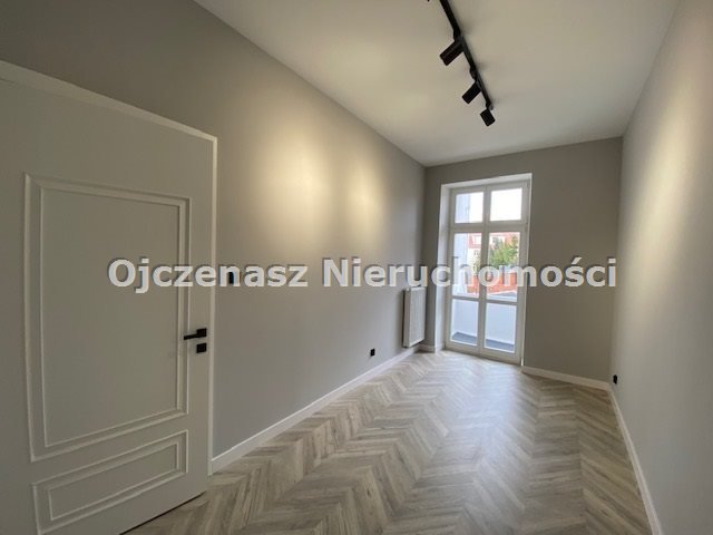 Mieszkanie czteropokojowe  na wynajem Bydgoszcz, Centrum  120m2 Foto 3