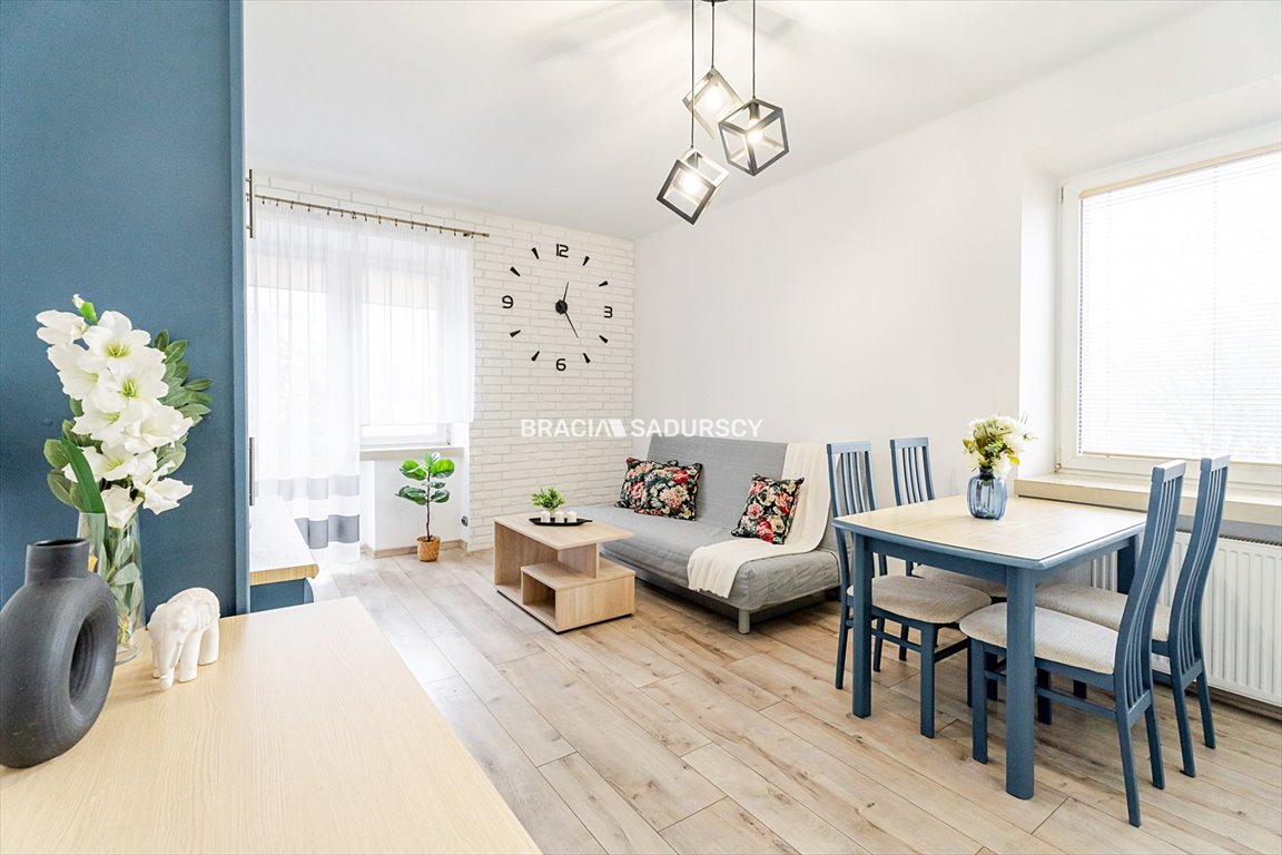 Na sprzedaż jasne 2-pokojowe mieszkanie 35 m² z balkonem Kraków, Nowa Huta, Nowa Huta, os. Urocze  35m2 Foto 1