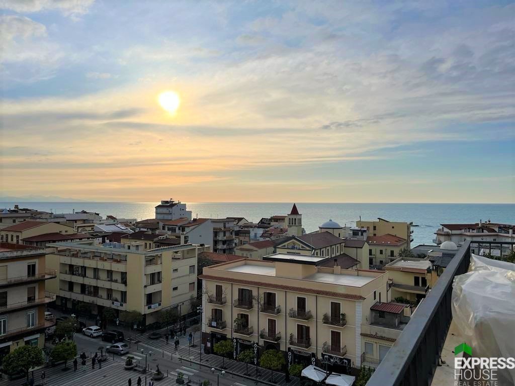 Mieszkanie trzypokojowe na sprzedaż Włochy, Capo D'orlando  105m2 Foto 1