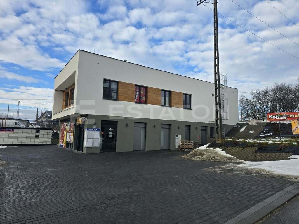 Nowoczesny lokal 180 m² przy głównej trasie Sanok, parking Sanok, Lipińskiego  180m2 Foto 1