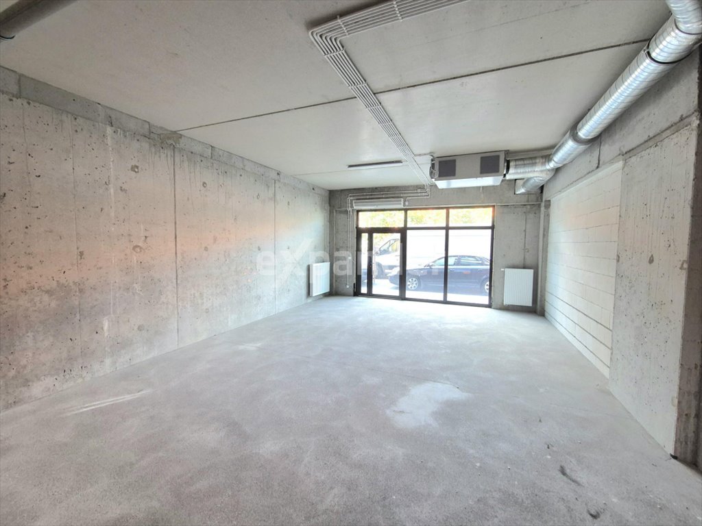 Gotowy lokal usługowy 60,95 m² z dużą witryną i parkingiem Wrocław, Stare Miasto, Długa  61m2 Foto 1