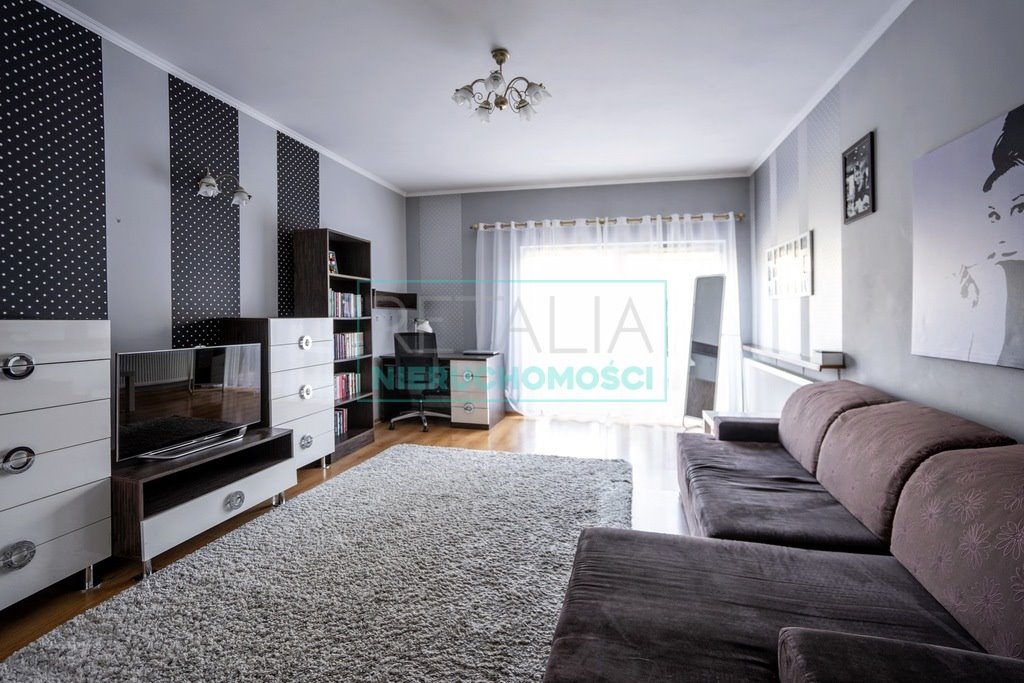 Przestronny dom 500 m2 z funkcją usługową i parkingiem Grodzisk Mazowiecki  500m2 Foto 1