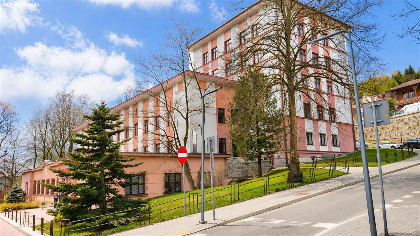 Lokal użytkowy na noclegi w centrum Krynicy-Zdrój - zapraszam Krynica-Zdrój, Zdrojowa  114m2 Foto 1