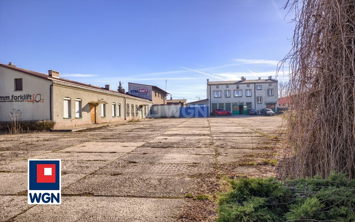 Magazyn i biura w centrum Częstochowy – 1080 m², cena do negocjacji Częstochowa, Tysiąclecie, Tartakowa  1 080m2 Foto 1