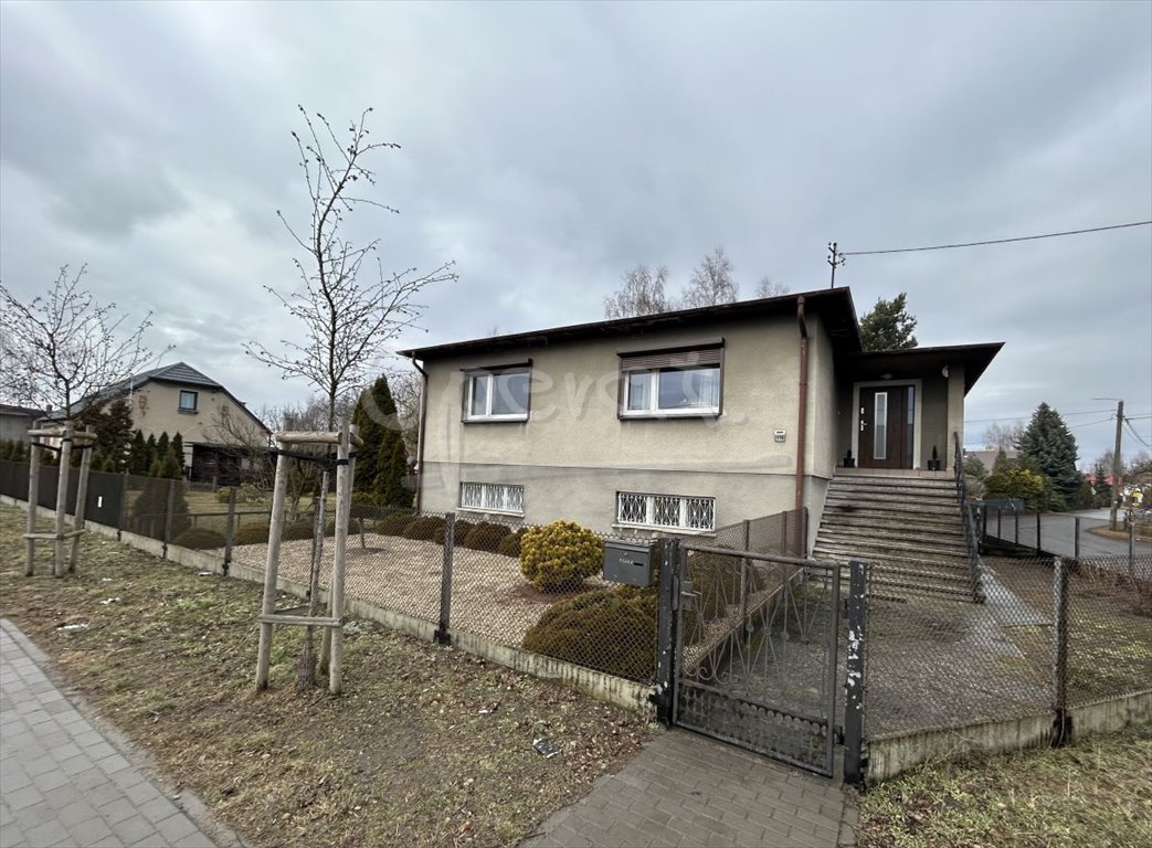 Komfortowy dom 83m² z garażem i 2 działkami Ostrów Wielkopolski, Gorzycka  83m2 Foto 1