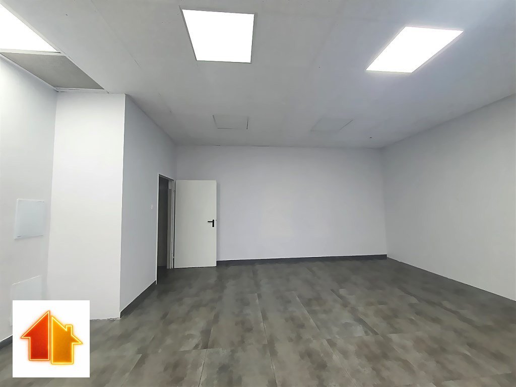 Na wynajem lokal handlowo-usługowy 40 m² z witrynami w centrum Białegostoku Białystok, Nowy Świat  40m2 Foto 1