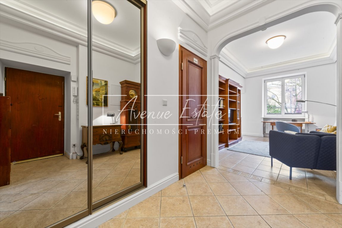 Na sprzedaż przestronne 2-pokojowe mieszkanie 49 m² w Warszawie Warszawa, Śródmieście, Wspólna  49m2 Foto 1