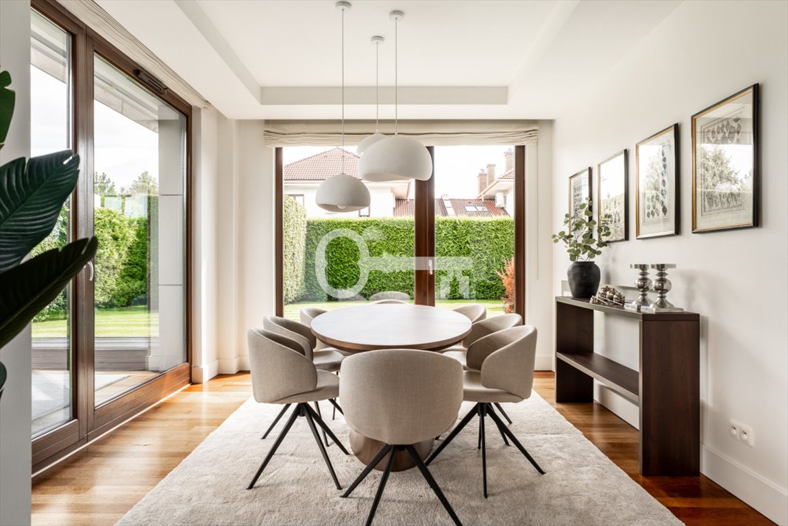 Przestronny dom 370 m² na osiedlu Konstancja - garaż 2 auta: Bielawa