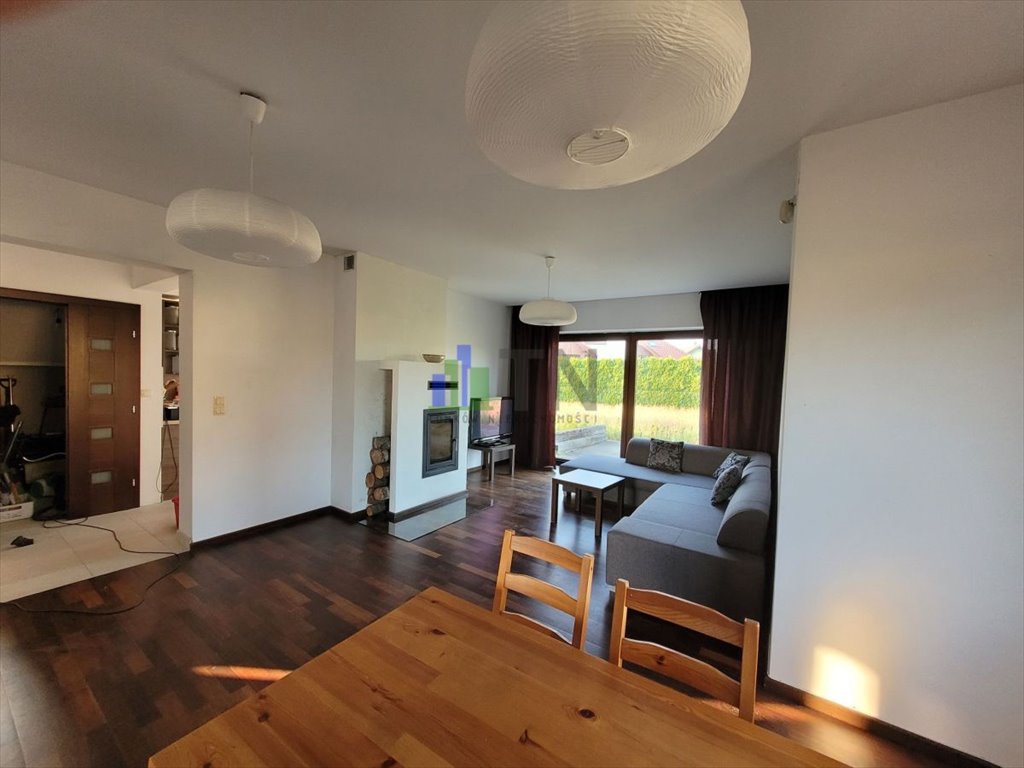 Nowoczesny dom 132 m2 - garaż, alarm, las, Czernica Chrząstawa Mała  133m2 Foto 1