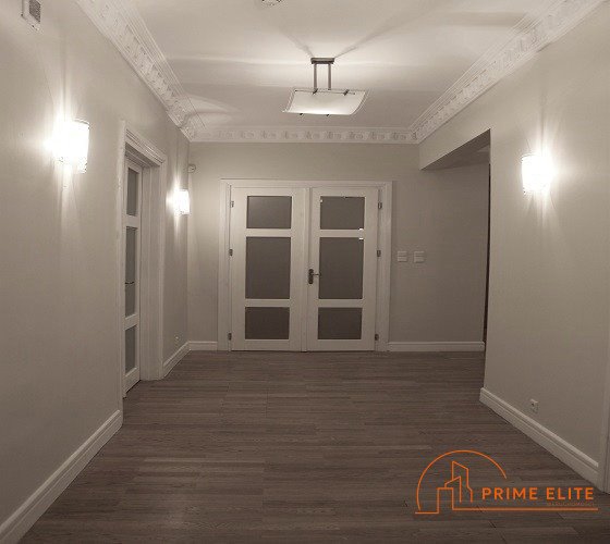 Biuro 172 m2 w kamienicy z duszą, klimatyzacja, blisko Metro Warszawa, Śródmieście, Wspólna  172m2 Foto 1