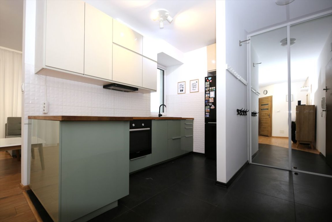 Mieszkanie dwupokojowe na sprzedaż Rzeszów, Solińska  47m2 Foto 1