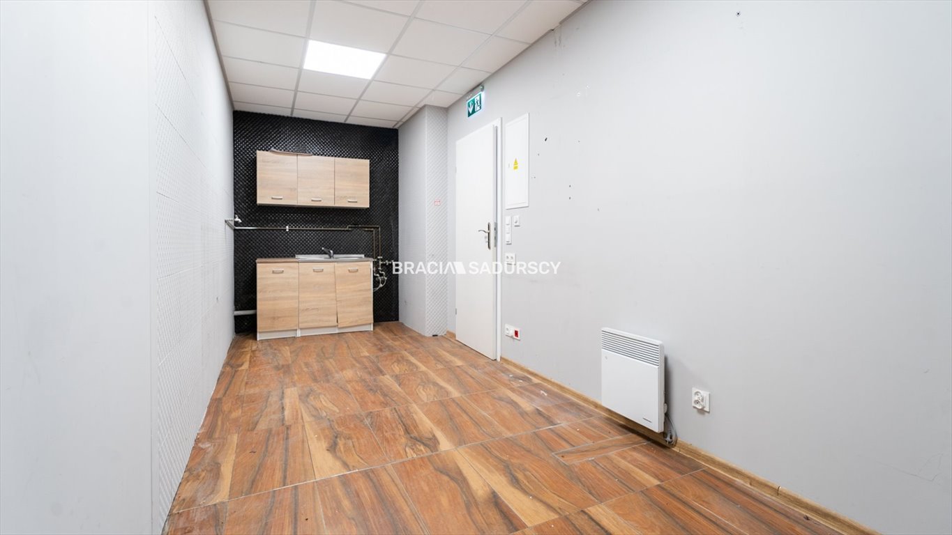 Lokal użytkowy na wynajem Kraków, Podgórze Duchackie, Kurdwanów, Turniejowa  75m2 Foto 5