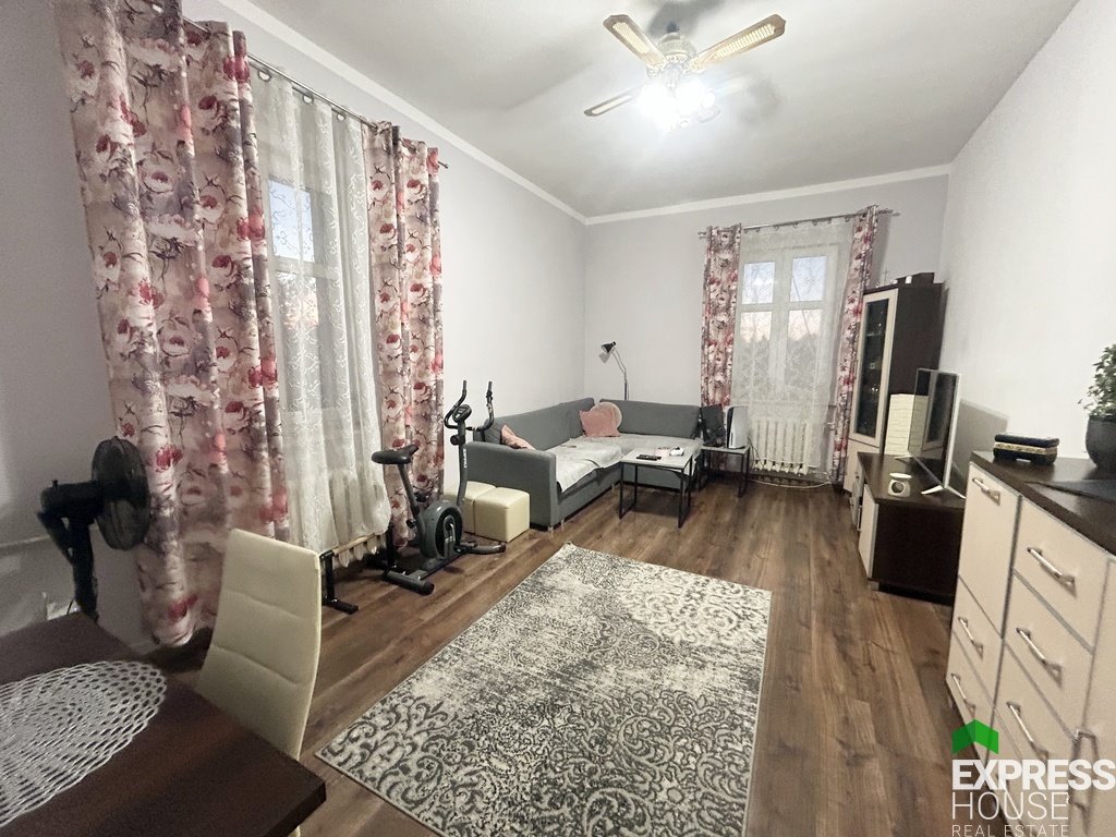 Mieszkanie trzypokojowe na sprzedaż Orzysz, Wojska Polskiego  69m2 Foto 1