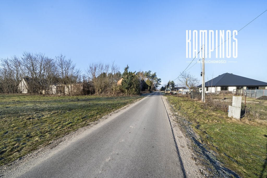 Działka budowlana 1356 m² z warunkami zabudowy, asfalt, media Pasikonie  1 355m2 Foto 1