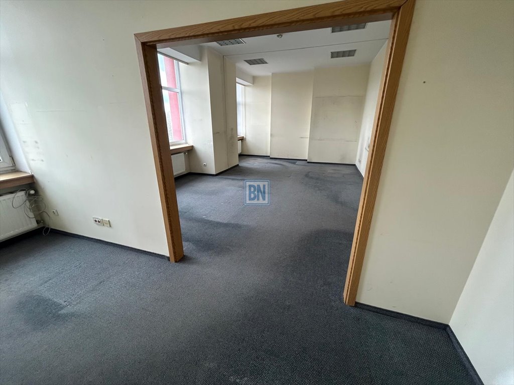 Lokal biurowy 220 m2 z kuchnią i monitoringiem Gliwice  220m2 Foto 1