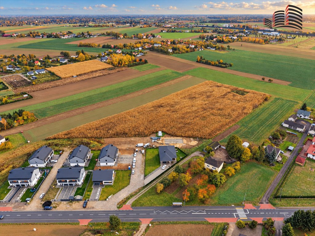 Do sprzedania działka 1708 m² w Krępiec z mediami Krępiec, Jarzębinowa  1 708m2 Foto 1