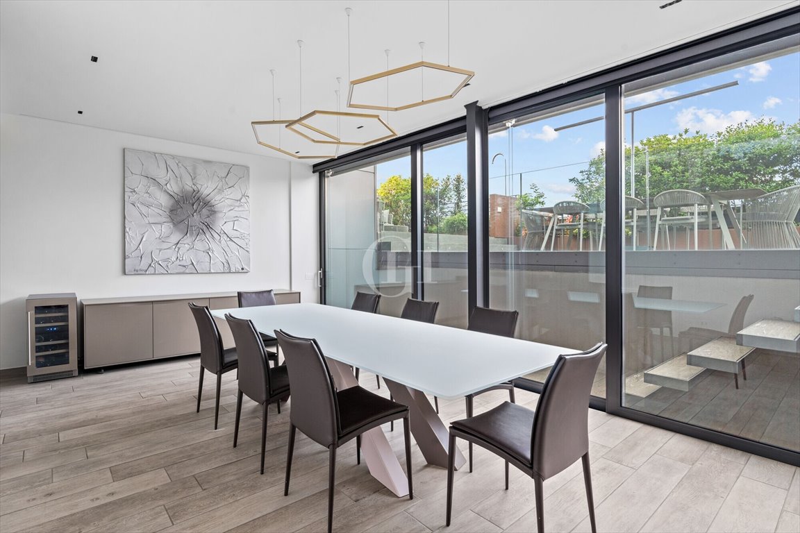 Mieszkanie na sprzedaż Włochy, Lomazzo  300m2 Foto 1