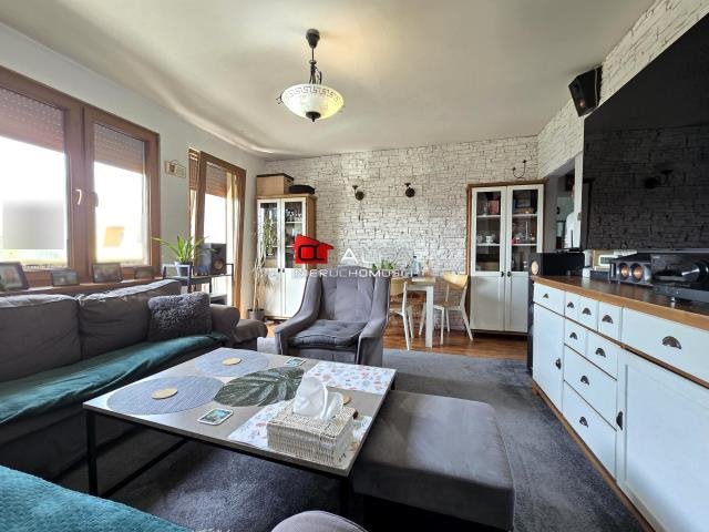 Mieszkanie na sprzedaż Świdnica  82m2 Foto 1