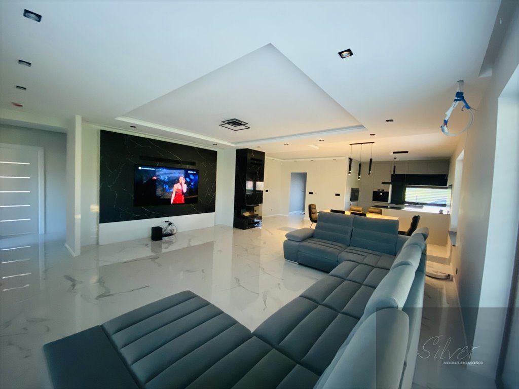 Komfortowy dom 166 m² z garażem, ogrzewaniem podłogowym i nowoczesnym wykończeniem Błonie  166m2 Foto 1