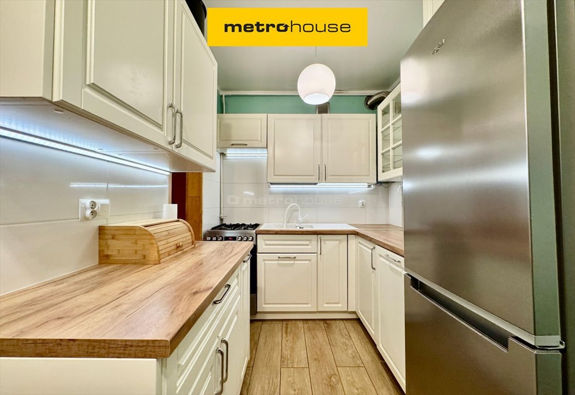 Mieszkanie trzypokojowe na sprzedaż Żory, Osiedle Pawlikowskiego  55m2 Foto 1