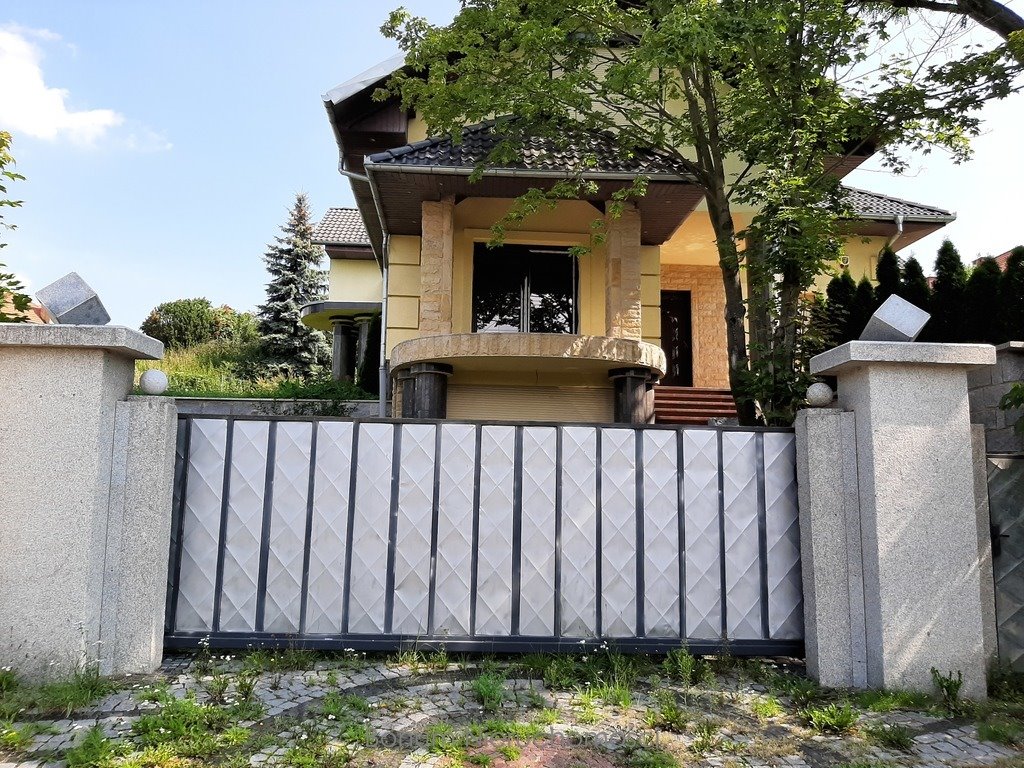 Dom na sprzedaż Ząbkowice Śląskie  188m2 Foto 1