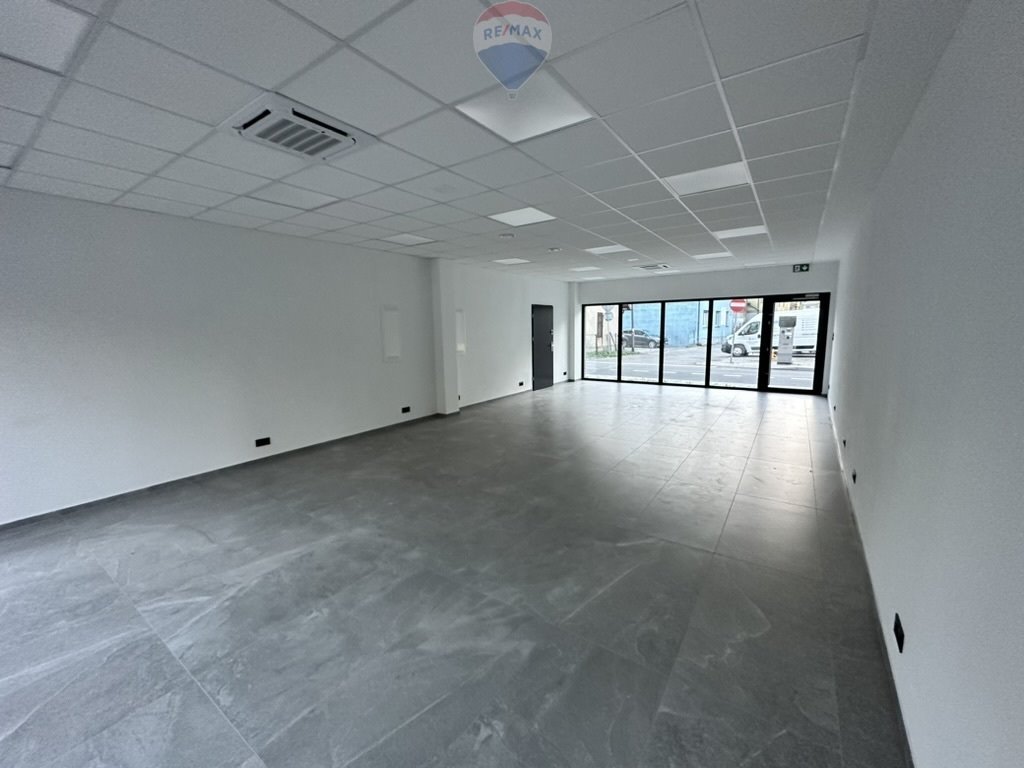 Lokal użytkowy na wynajem Żywiec  380m2 Foto 4