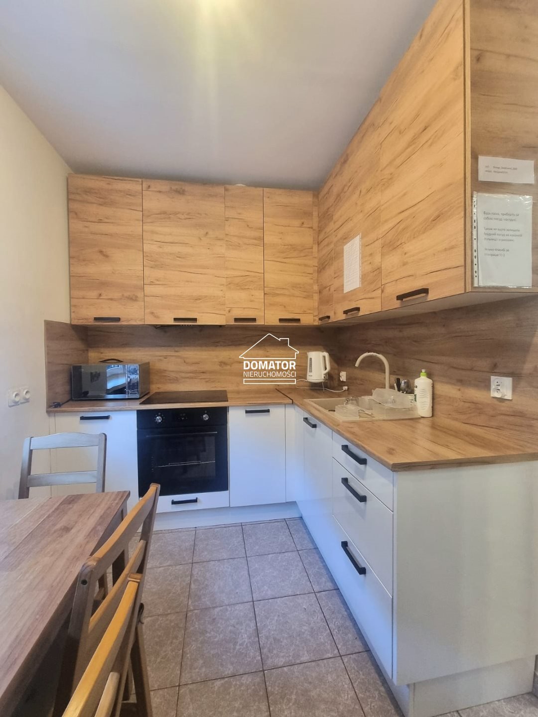 Przestronny dom pod wynajem dla firm z 14 pokojami i pełnym wyposażeniem Bydgoszcz, Miedzyń  360m2 Foto 1