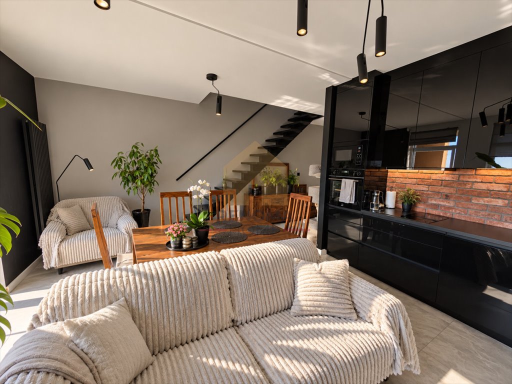 Dwupoziomowe mieszkanie 72 m² z tarasem 50 m² i balkonami Wrocław  72m2 Foto 1
