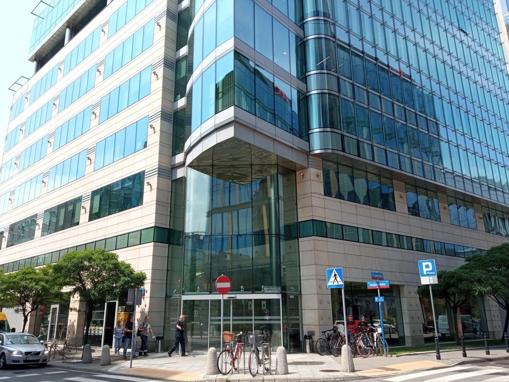 Nowoczesny kompleks biurowy 512 m2 przy metrze w Woli Warszawa, Wola, Hrubieszowska  512m2 Foto 1