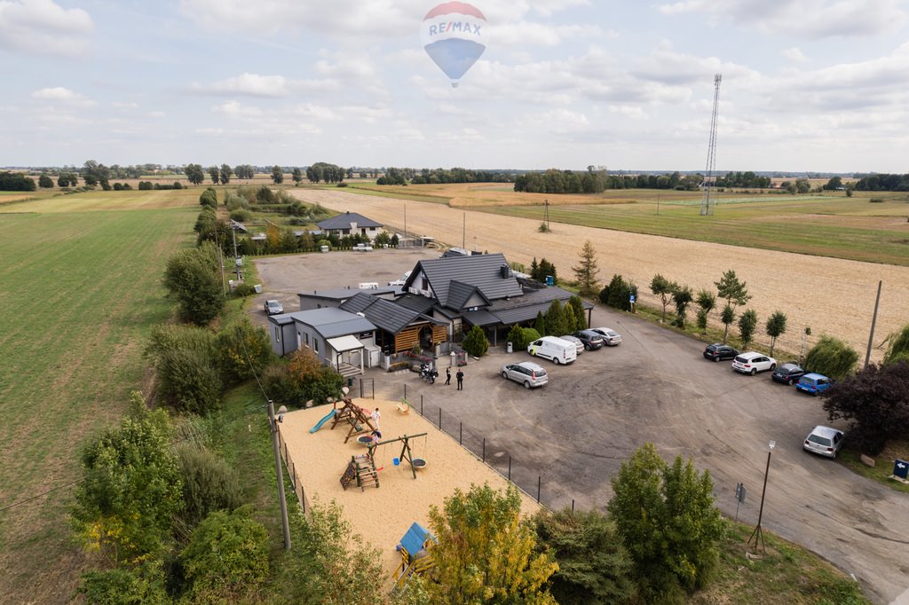 Lokal użytkowy na sprzedaż Bzówkipgr  37 150m2 Foto 1
