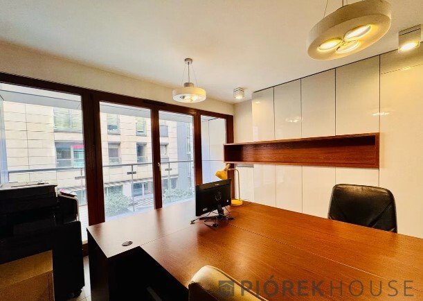 Przestronne 4-pokojowe mieszkanie na Woli z loggią i miejscem garażowym Warszawa, Wola, Pańska  96m2 Foto 1