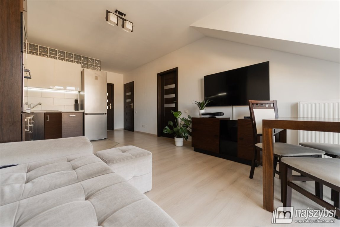 Mieszkanie trzypokojowe na sprzedaż Warzymice, Brzeziny, Brzeziny  51m2 Foto 1