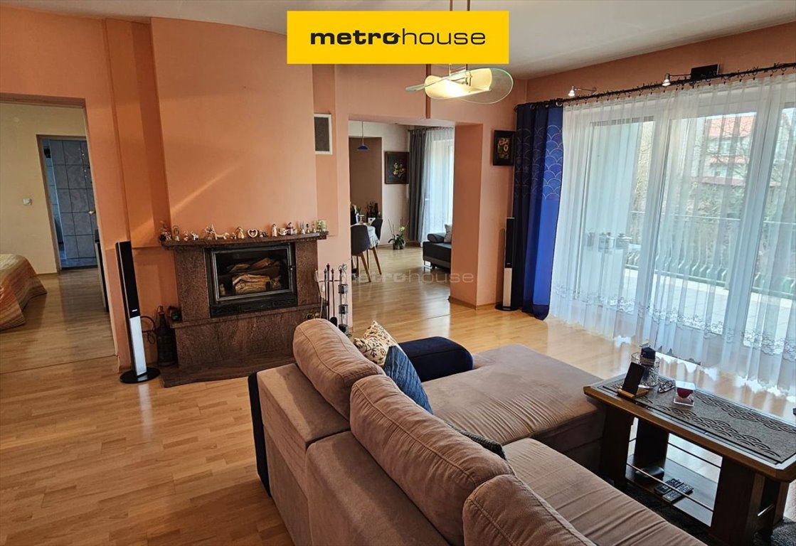 Dom na sprzedaż Brzeziny  384m2 Foto 1