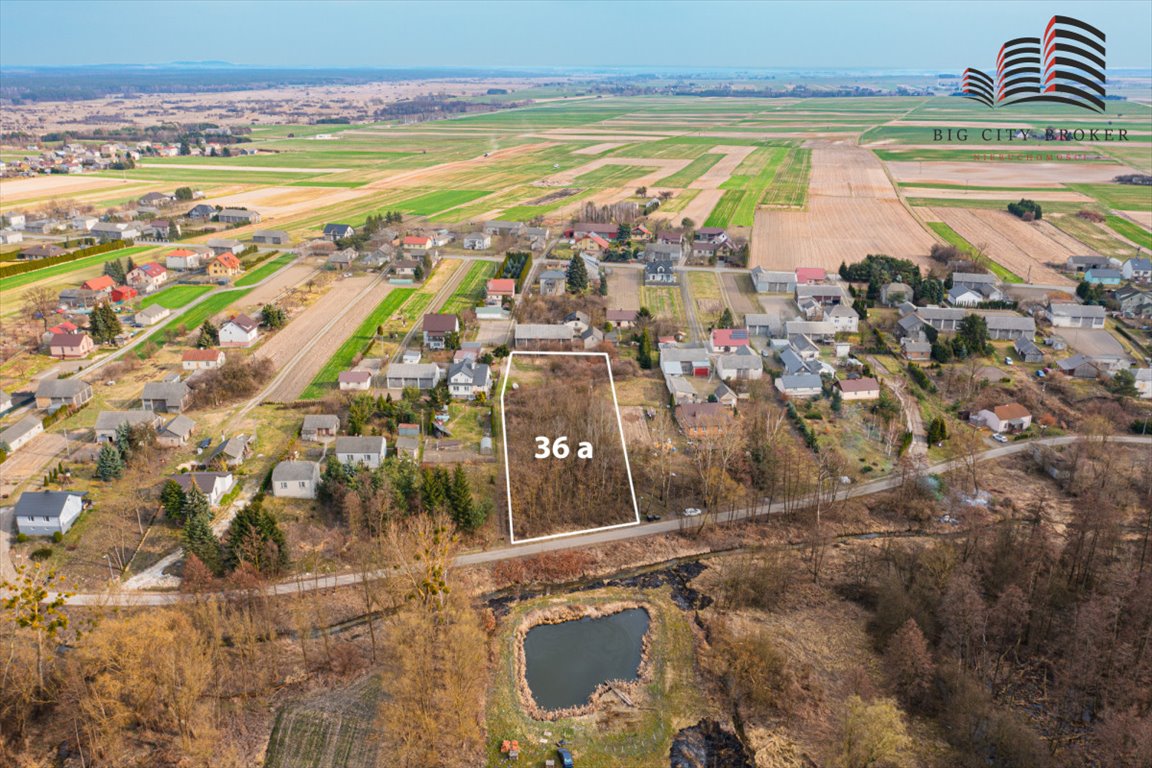 Działka budowlana z mediami, las, spokojna okolica Oleśniki  3 601m2 Foto 1