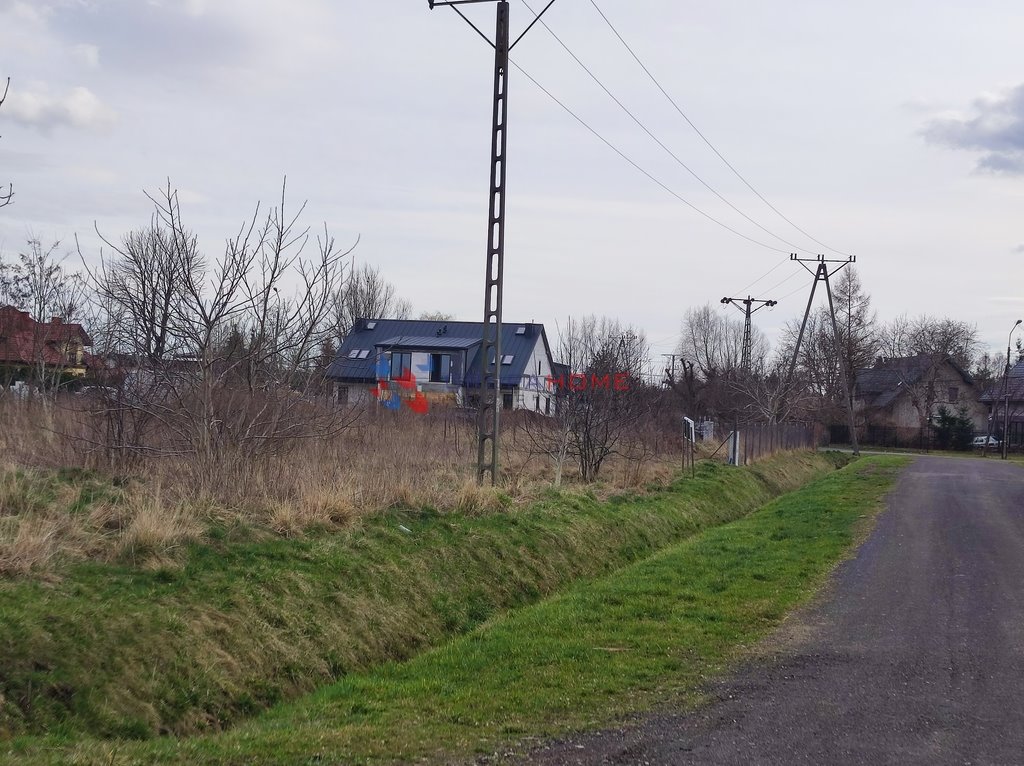 Działka budowlana na sprzedaż Brwinów  1 450m2 Foto 1