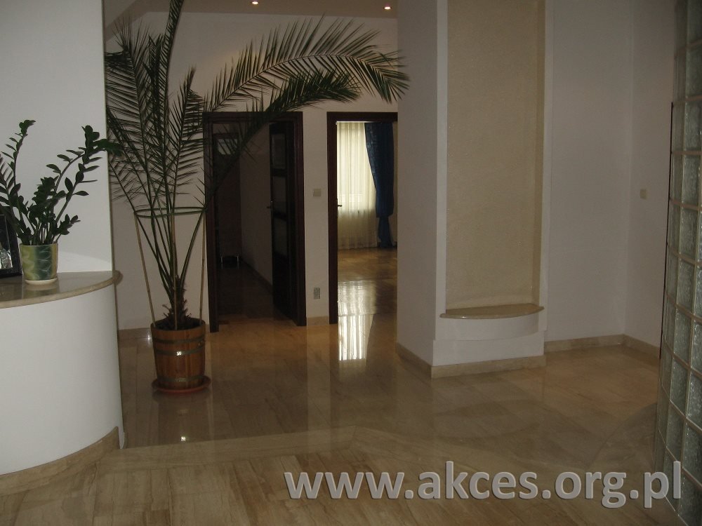 Luksusowy dom 550 m2 z 12 pokojami, garażem i ogrodem Zielonka, Bankówka  550m2 Foto 1