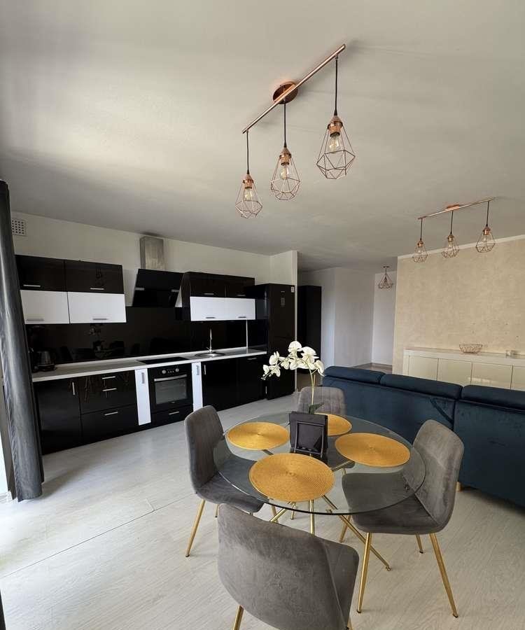 Mieszkanie dwupokojowe na wynajem Tychy, Aleja Bielska 143C  56m2 Foto 1