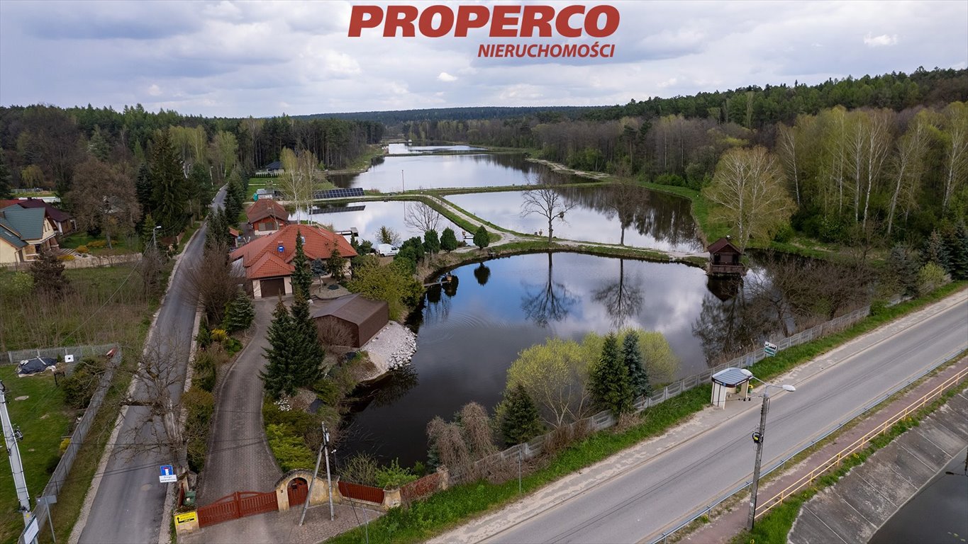 Dom na sprzedaż Daleszyce, Komórki  360m2 Foto 1